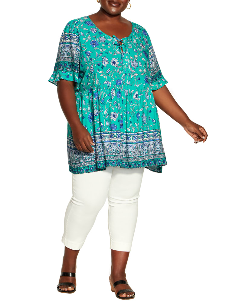 Plus size model wearing Rya Mixed Floral Tunic by Avenue | Dia&Co | dia_product_style_image_id:191256